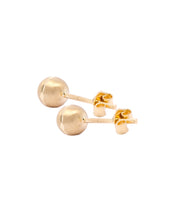 Gold Ladies Earrings (GE-14551)