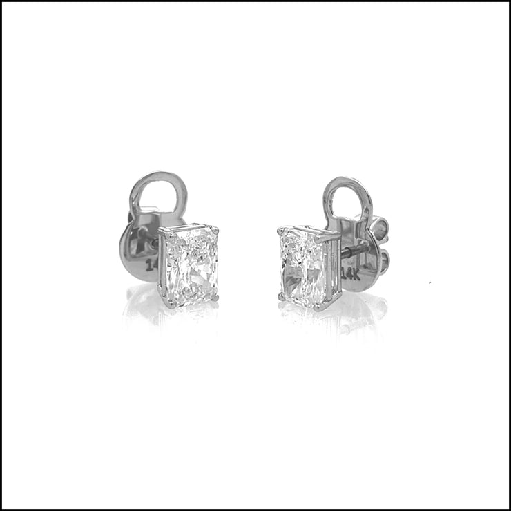 Hēbē Sustainable Diamond Earring (SDE-305)